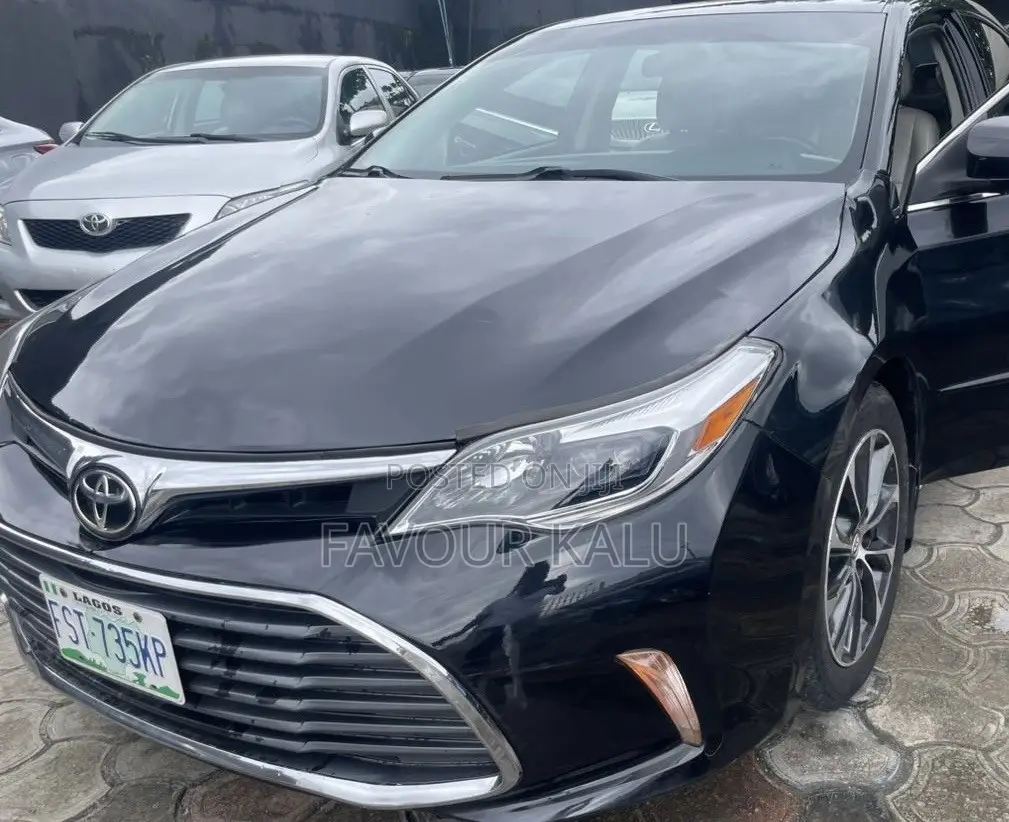 Toyota Avalon XLE FWDSedan (3.6L 6cyl 6A) 2016 Black