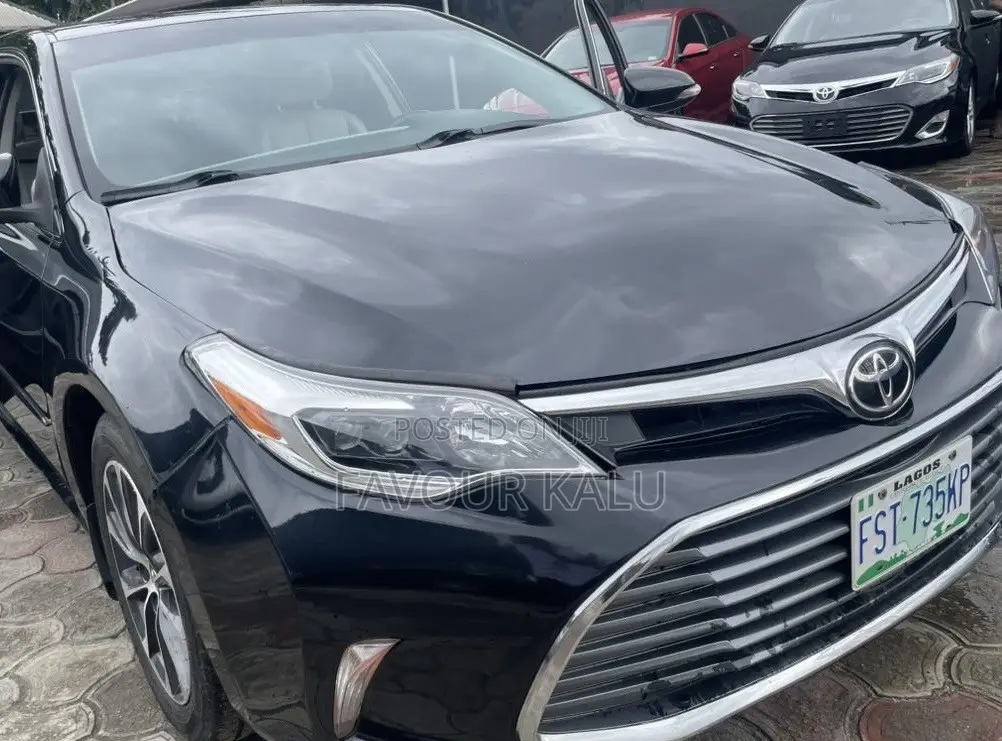 Toyota Avalon XLE FWDSedan (3.6L 6cyl 6A) 2016 Black
