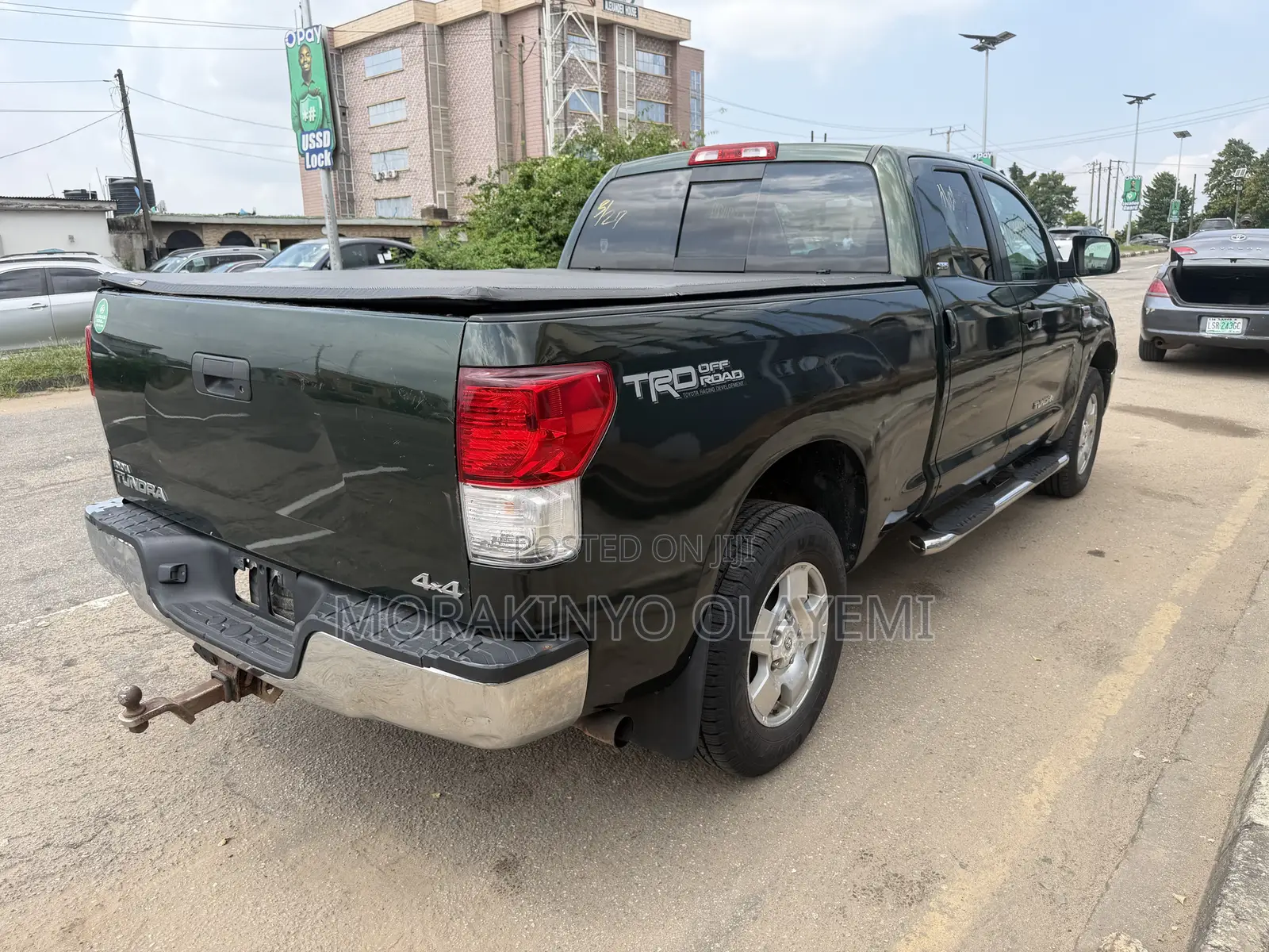 Toyota Tundra Double Cab 4x4 Limited 2011 Green