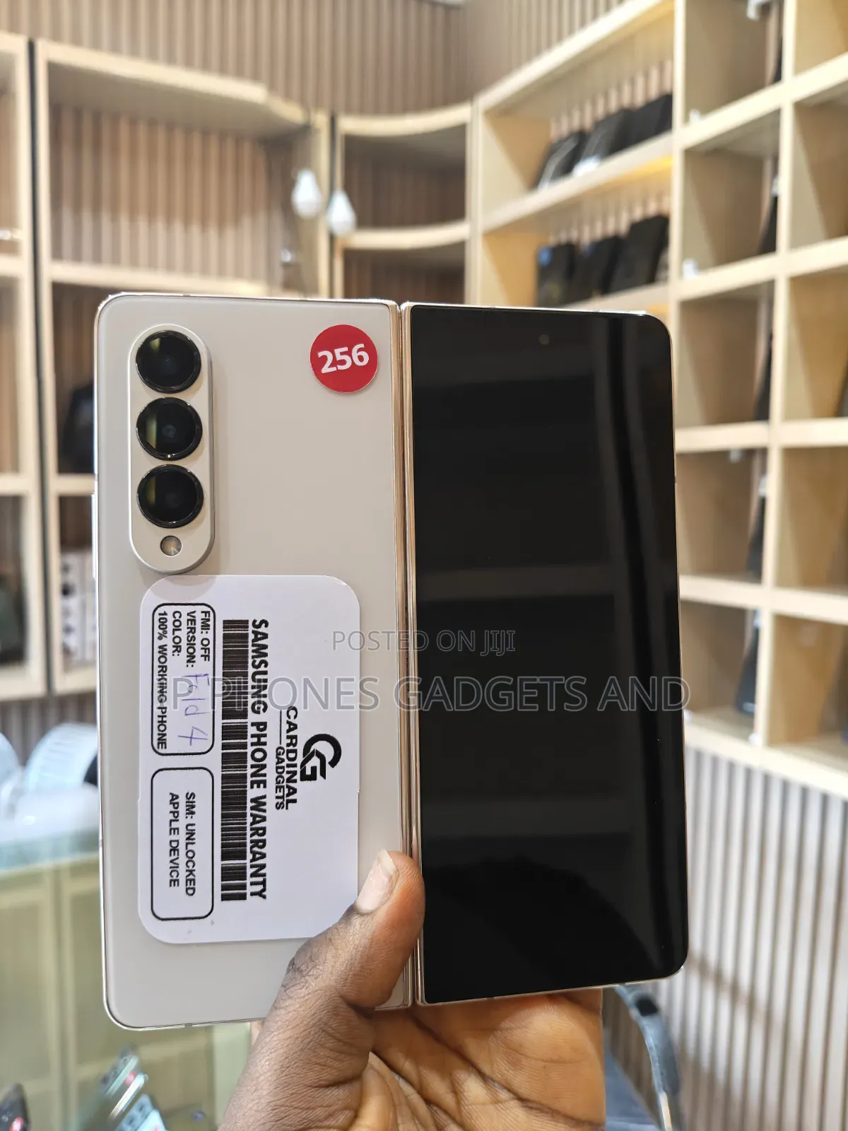 New Samsung Galaxy Z Fold4 256 GB White