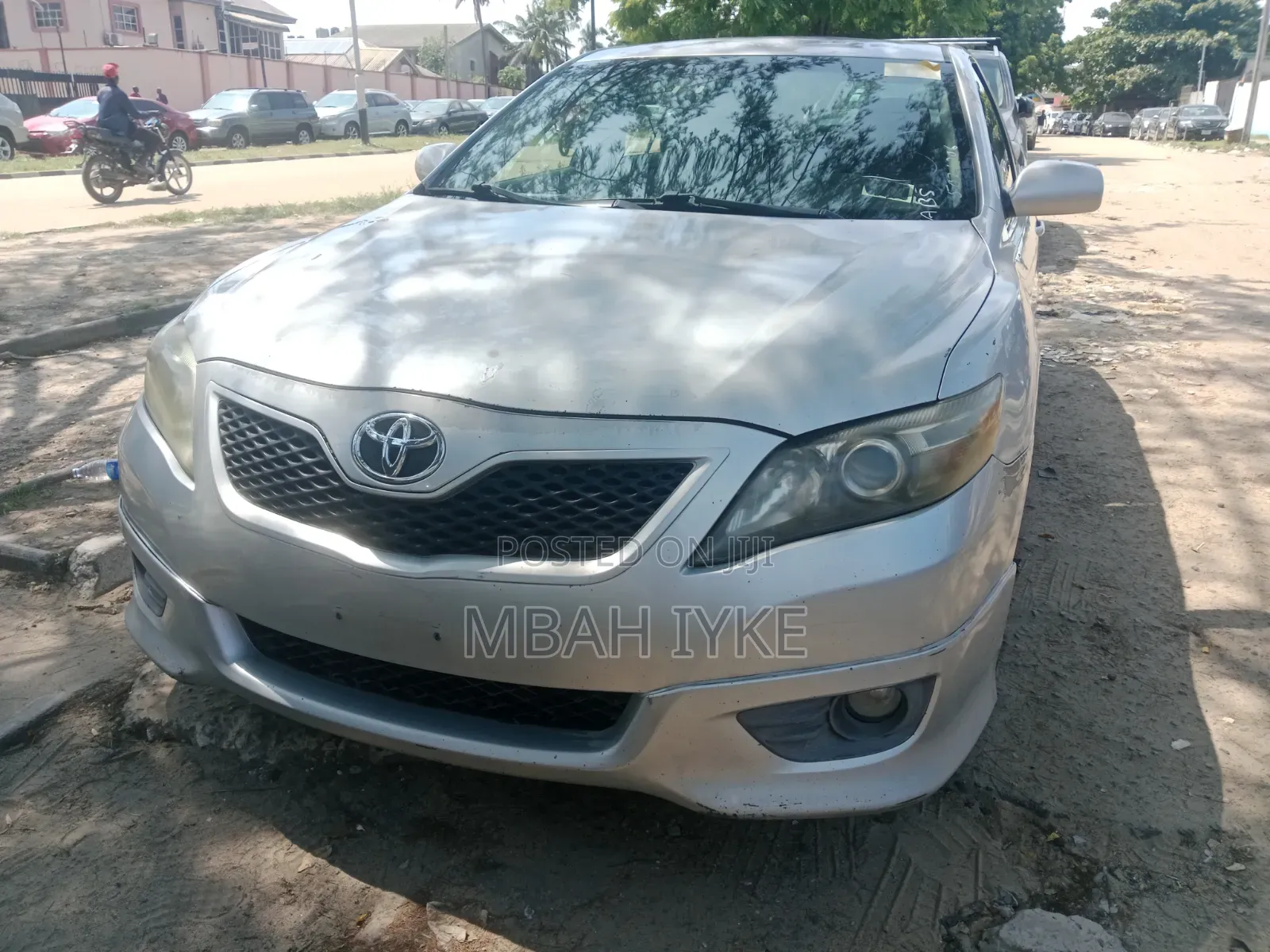 Toyota Camry SE 4dr Sedan (2.5L 4cyl 6AM) 2010 Silver