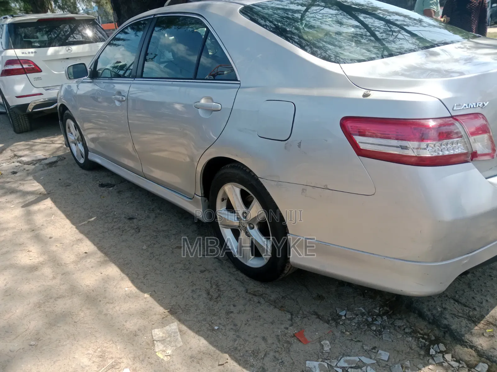 Toyota Camry SE 4dr Sedan (2.5L 4cyl 6AM) 2010 Silver