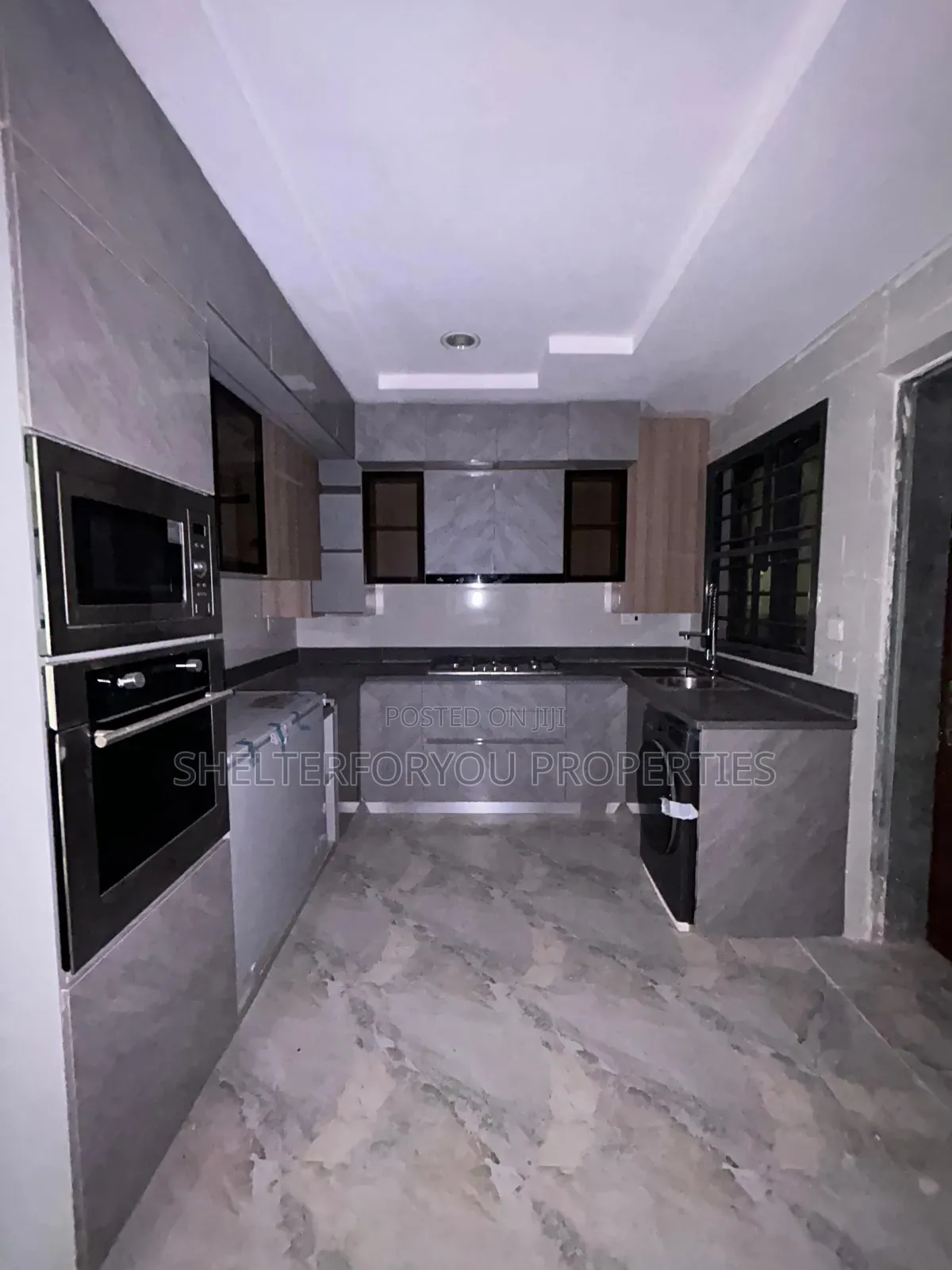 3bdrm Apartment in Ikate for sale