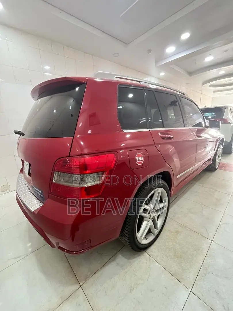 Mercedes-Benz GLK-Class 350 4MATIC 2011 Red