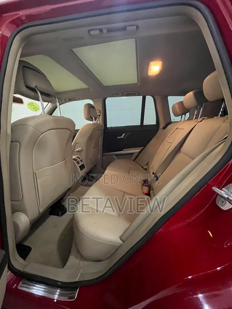 Mercedes-Benz GLK-Class 350 4MATIC 2011 Red