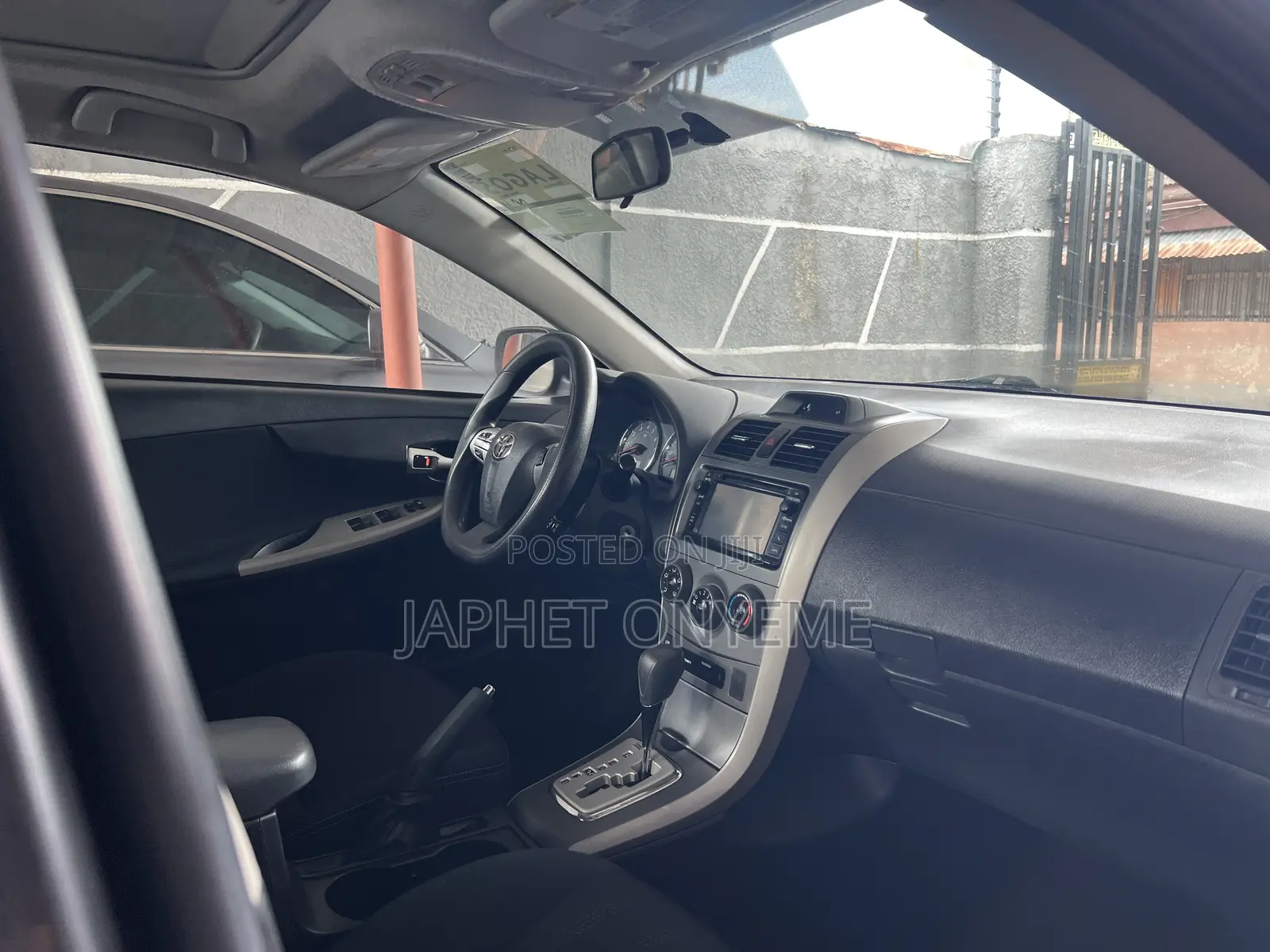 Toyota Corolla 2012 Gray