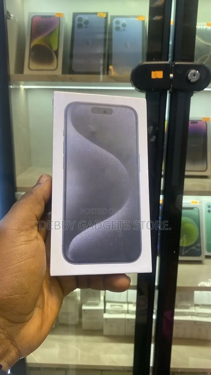 New Apple iPhone 15 Pro 256 GB Black