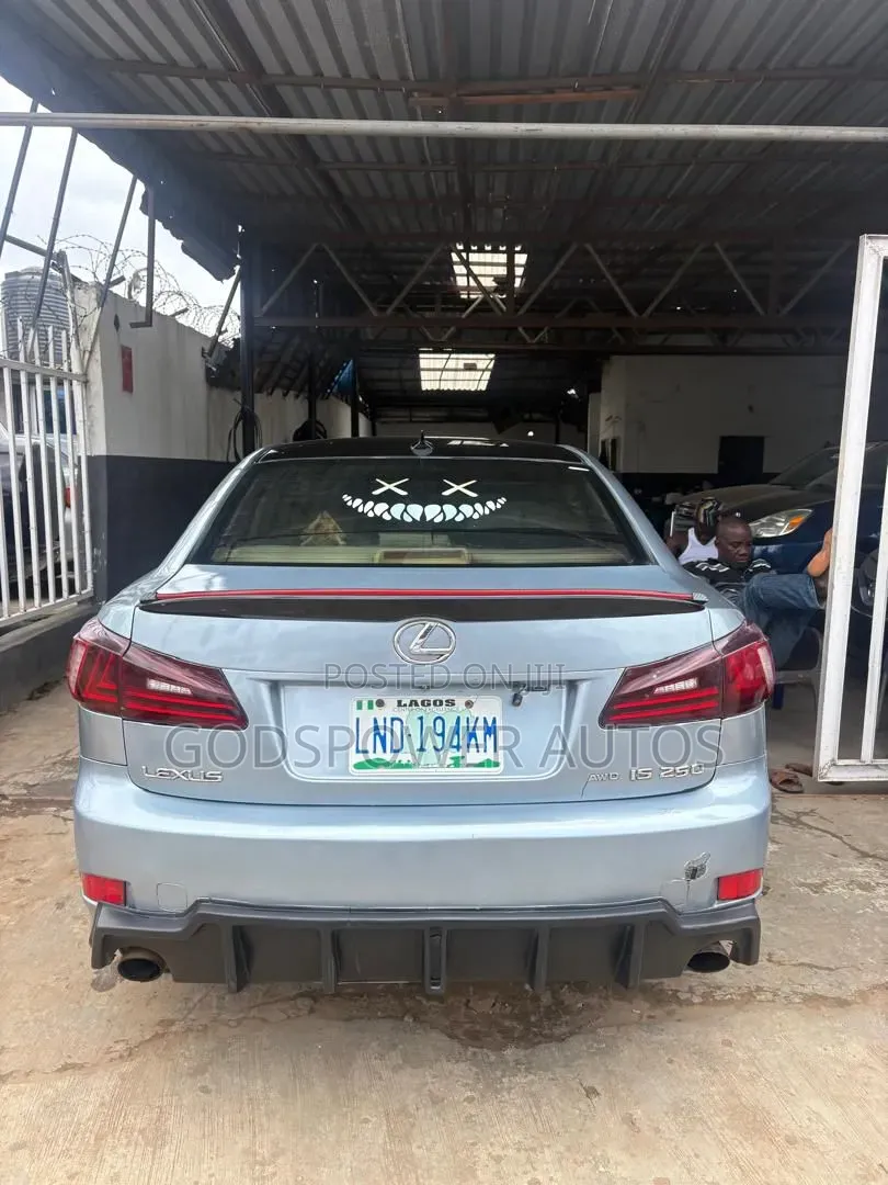 Lexus IS 250 2008 Blue