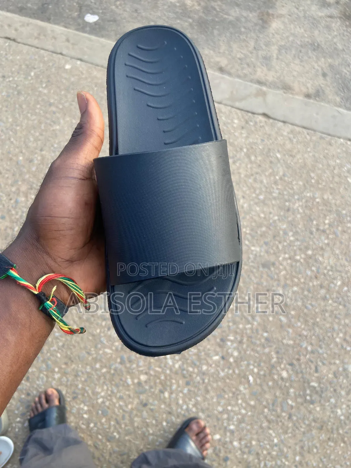 Men’s Classic Slides – Timeless Style & Everyday Comfort
