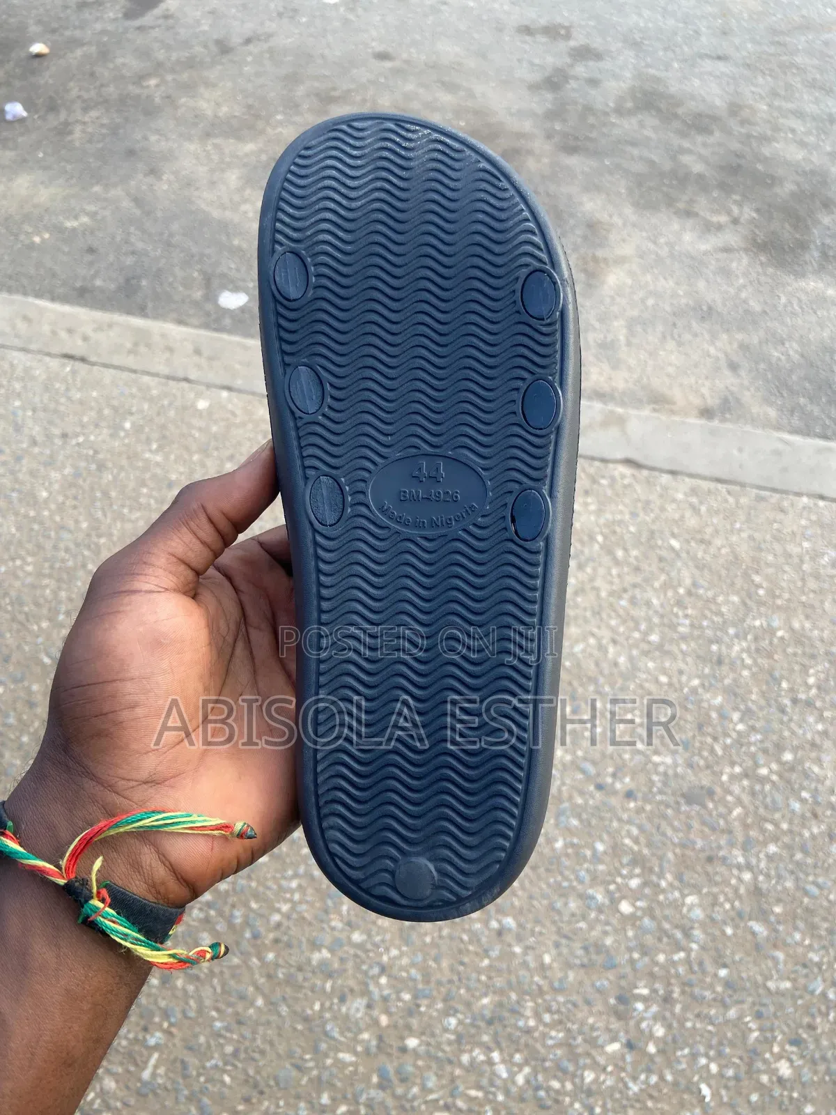 Men’s Classic Slides – Timeless Style & Everyday Comfort