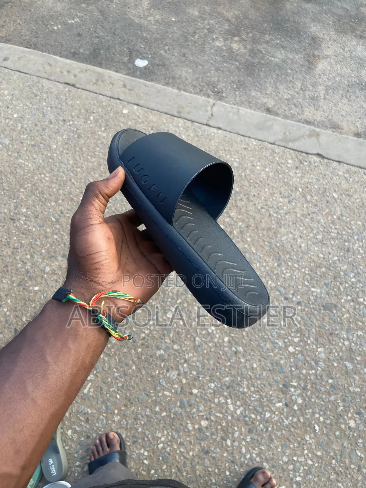 Men’s Comfortable Footwear – Stylish Slides for Any Day