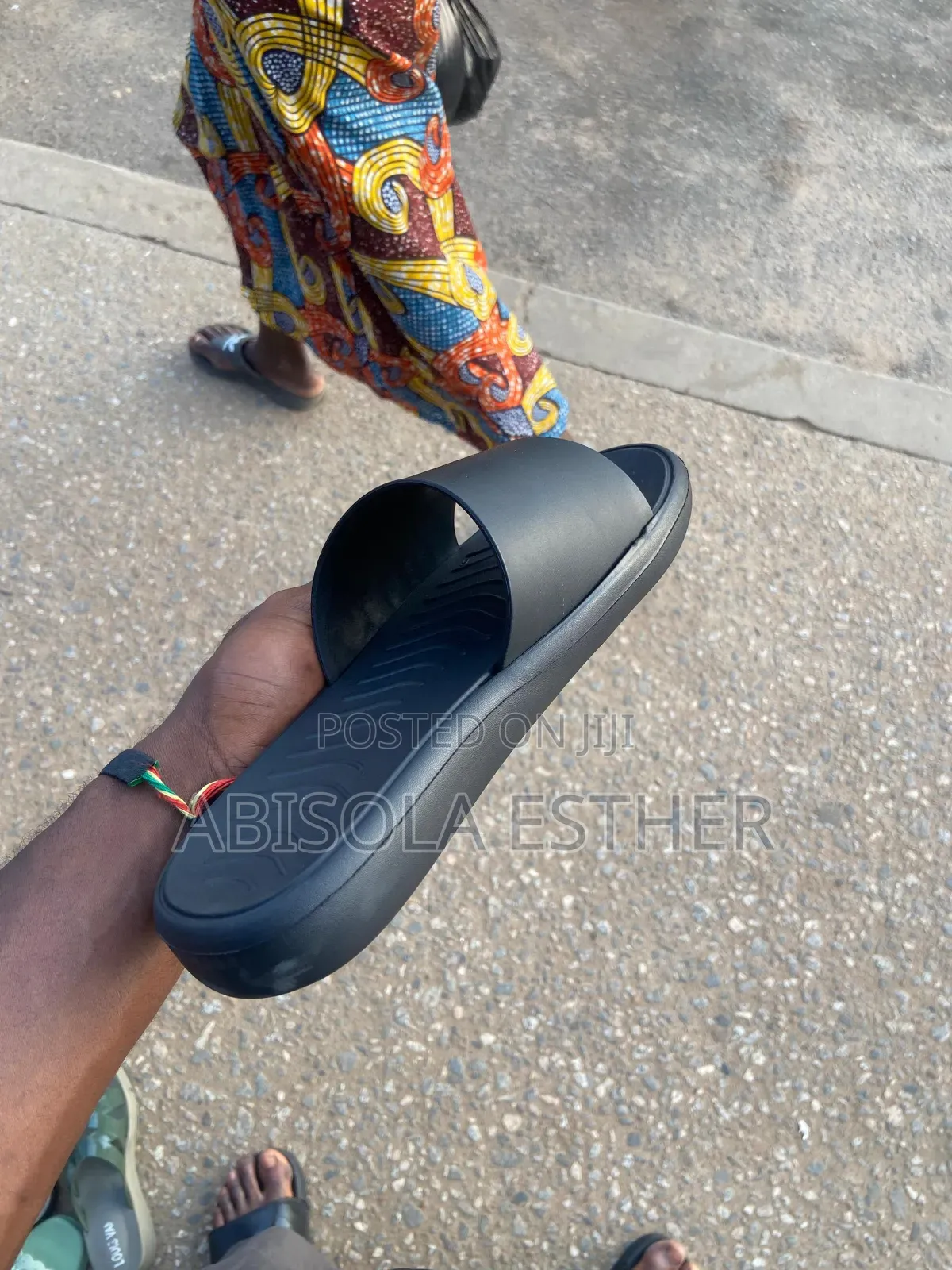 Men’s Slide Sandals – Comfortable & Easy to Wear