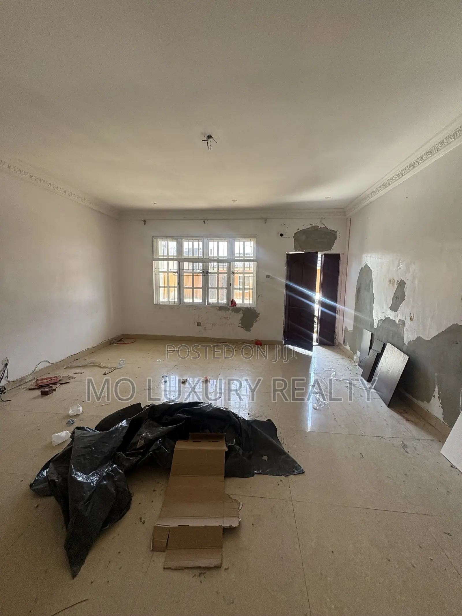 3bdrm Apartment in Lekki Phase 1 for rent