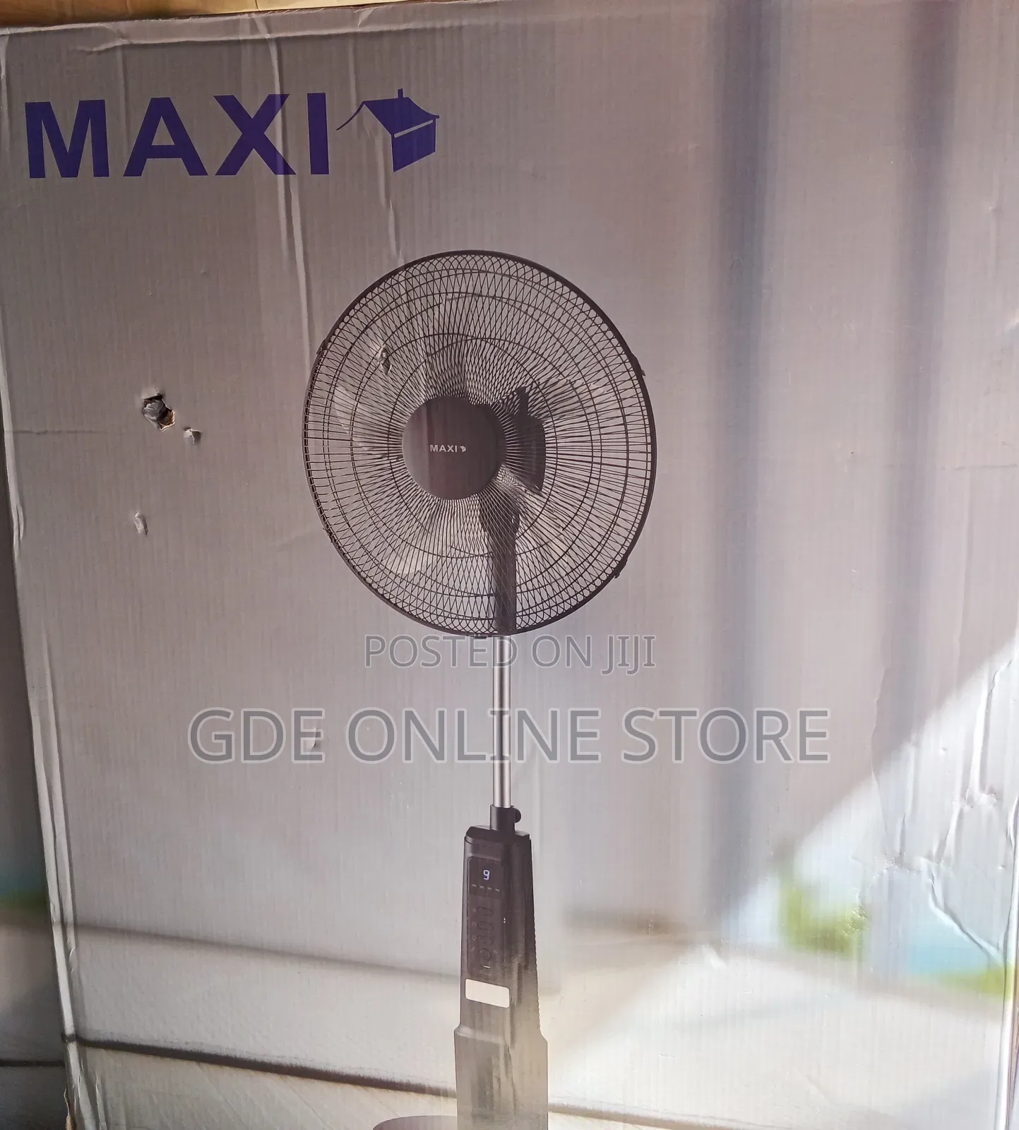 Maxi 18inch Rechargeable Standing Fan