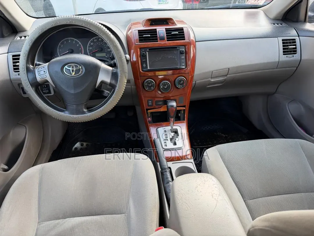 Toyota Corolla 2013 Gray
