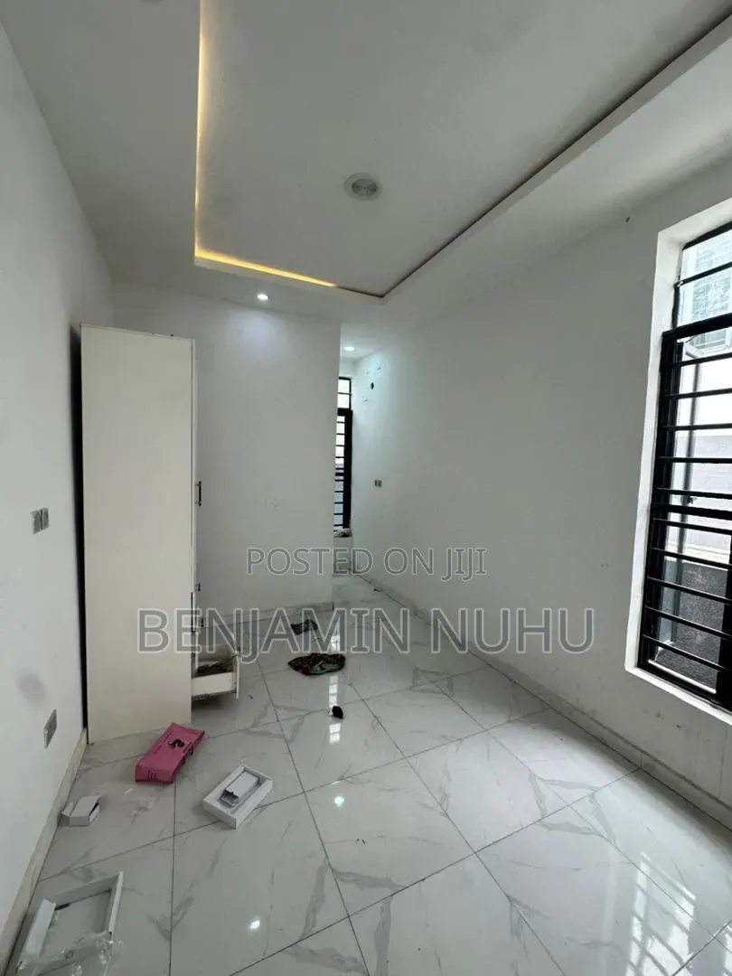 3bdrm Duplex in Ikota Gra for rent