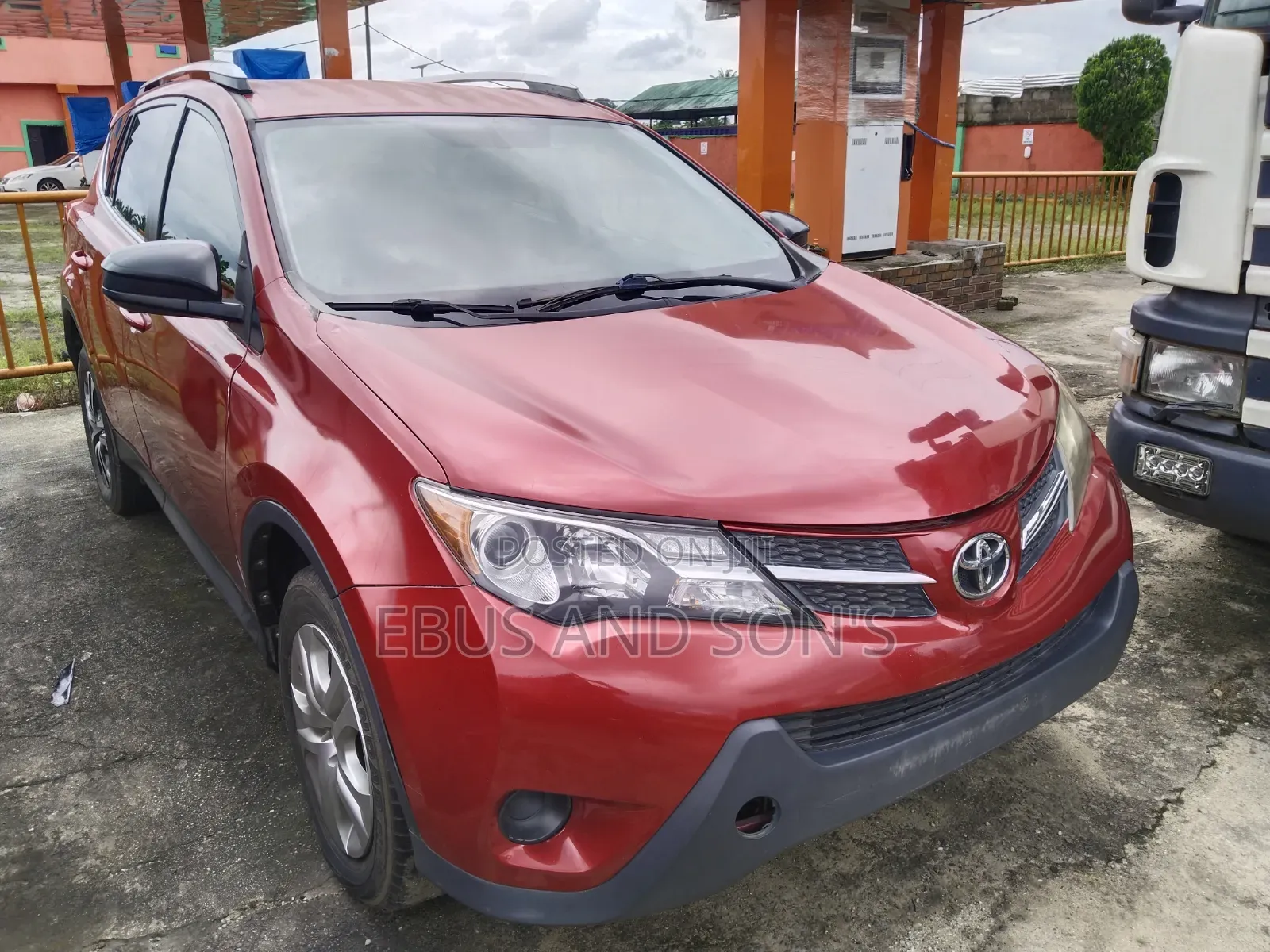 Toyota RAV4 2014 Red