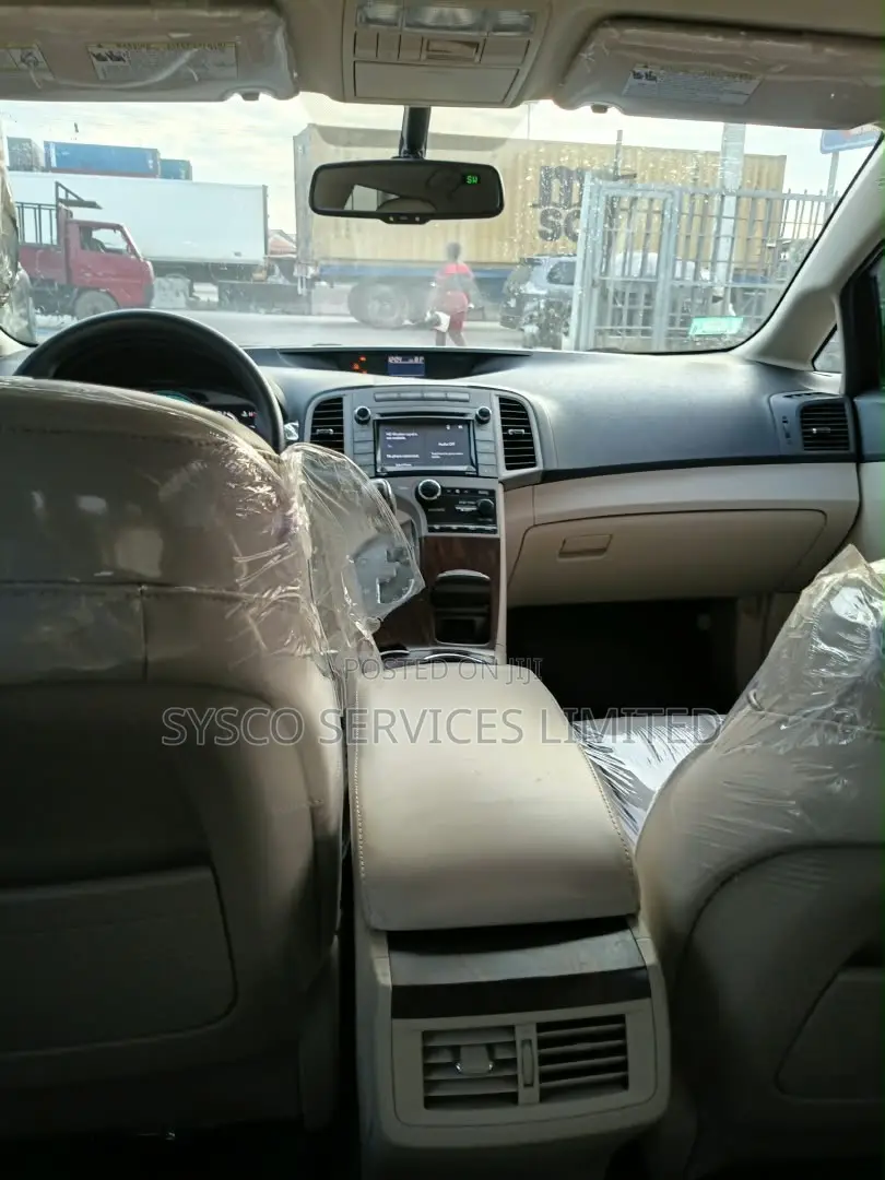 Toyota Venza LE 2015 White