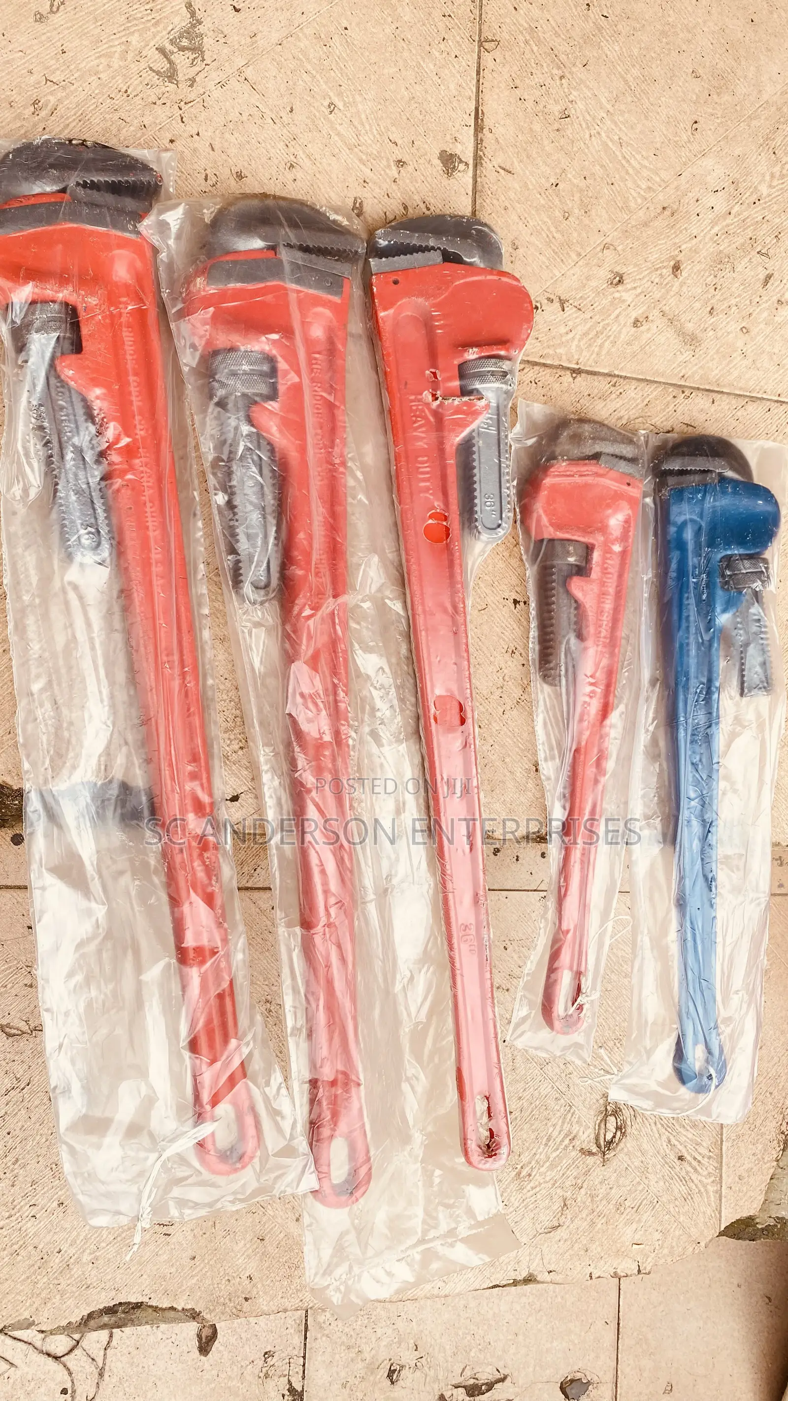 Heavy Duty Pipe Wrench (Available in Different Sizes )