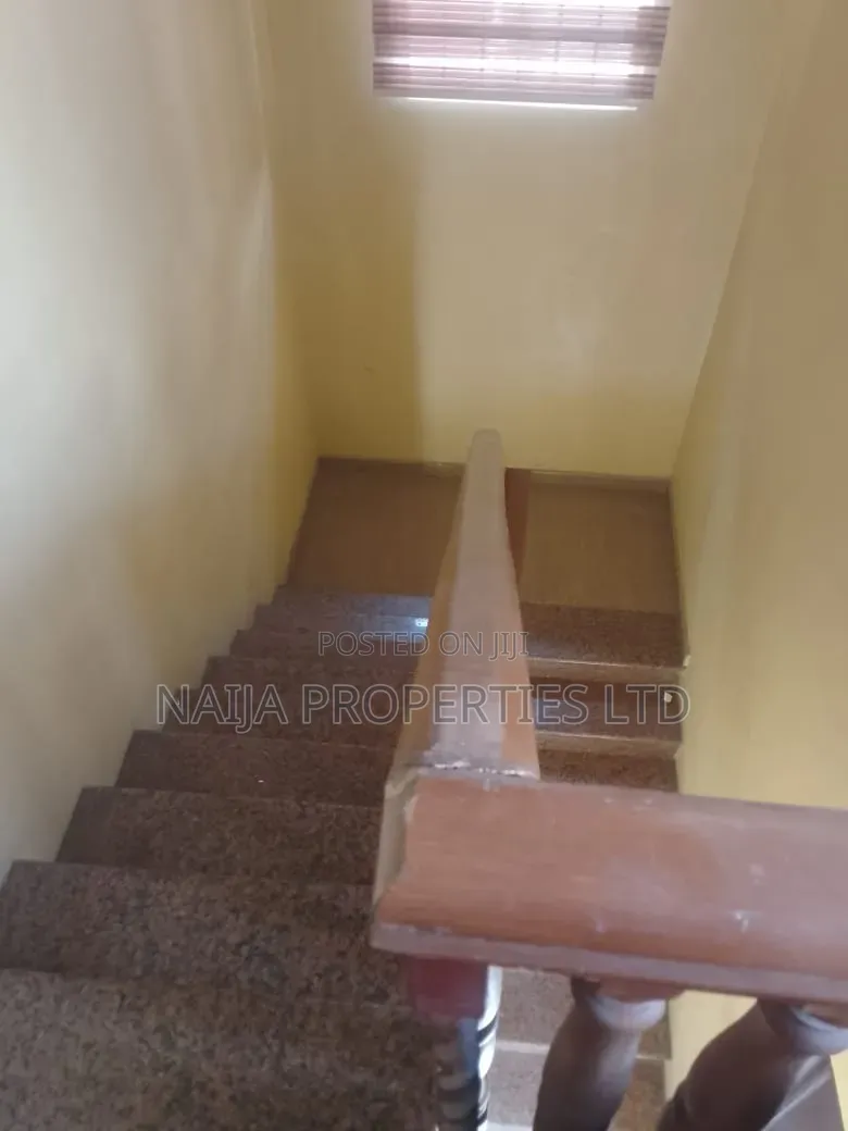2bdrm Apartment in Furo Ezimora, Lekki Phase 1 for rent