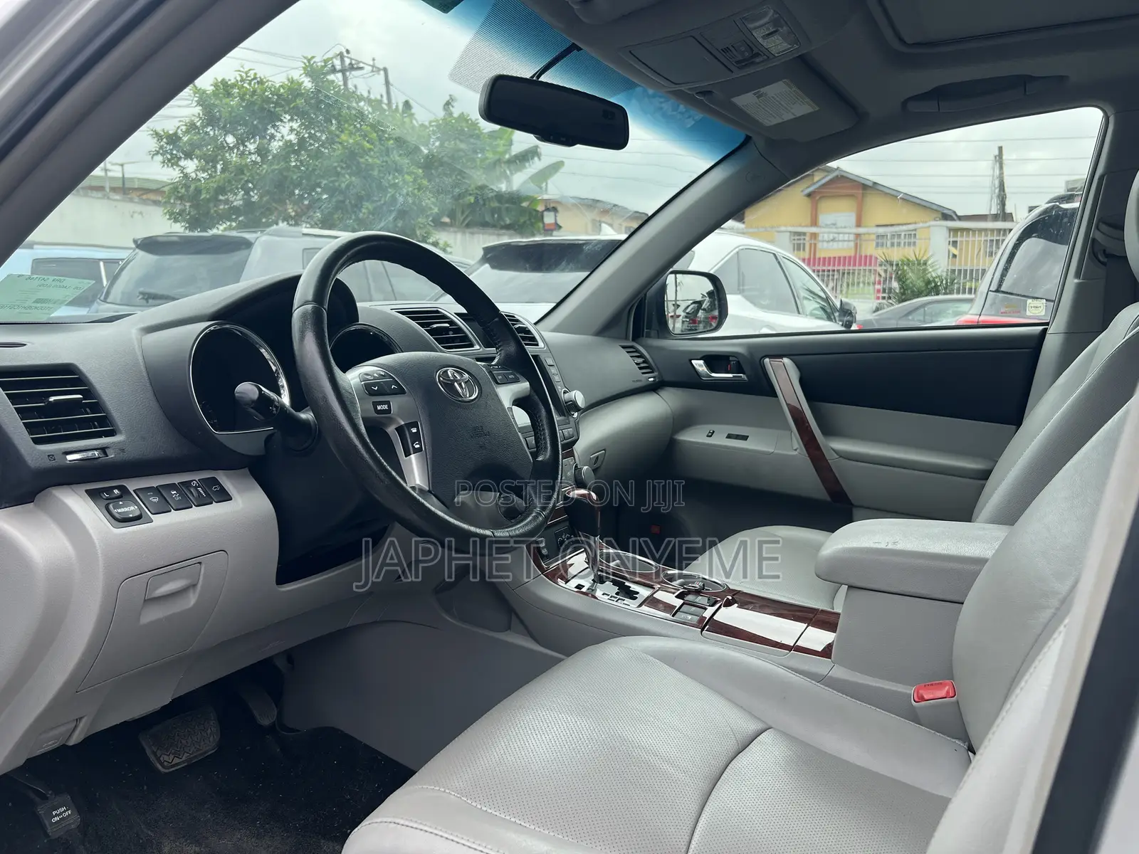 Toyota Highlander Limited 2012 Silver