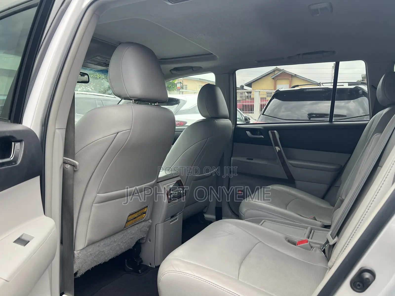 Toyota Highlander Limited 2012 Silver