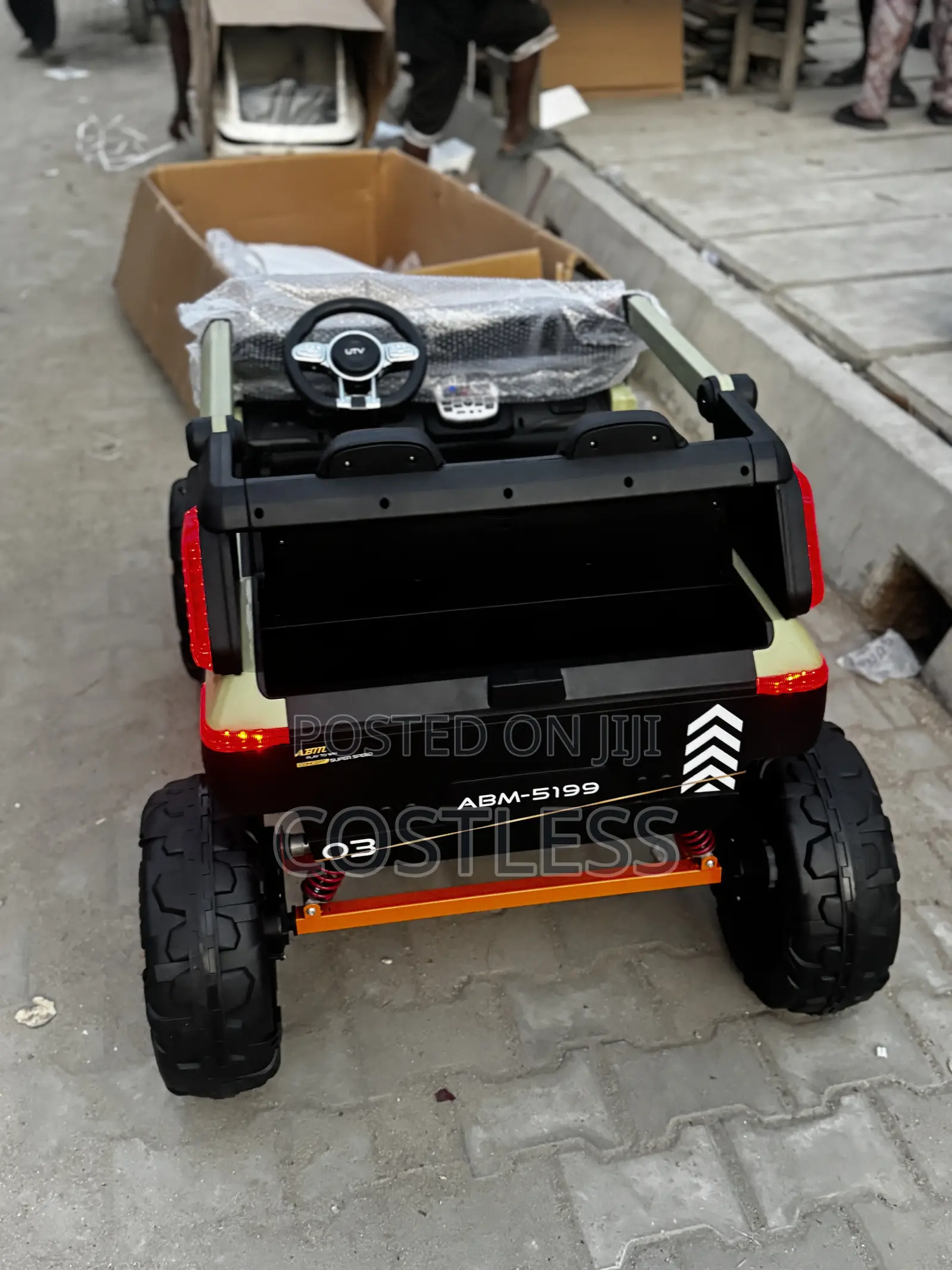 Crossing 03 UTV 4x4 Electric Ride-on Toy Car Designed for Children.