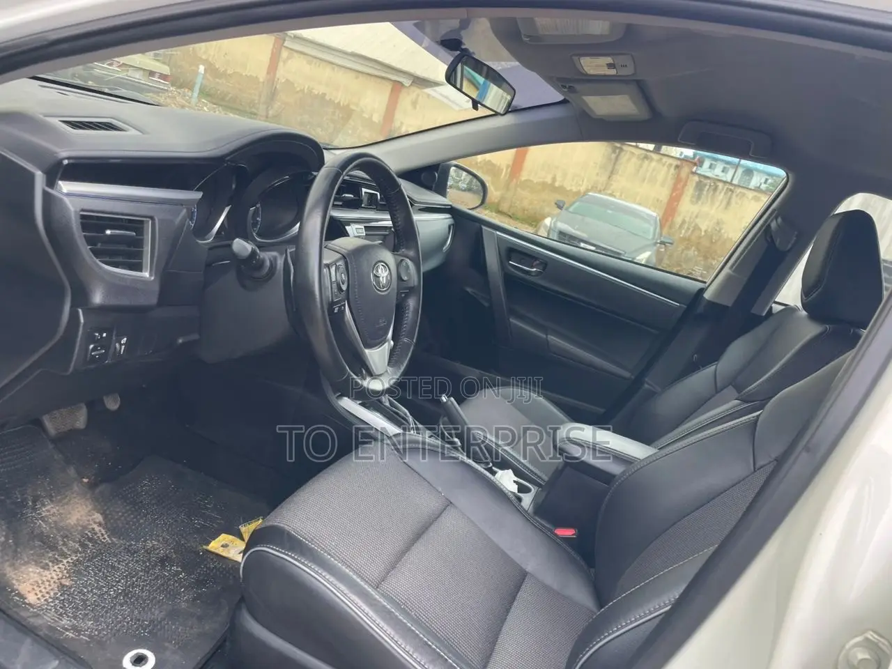 Toyota Corolla 2015 White