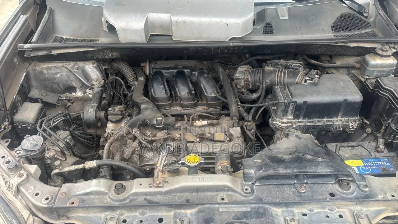 Toyota Highlander SE 2010 Gray