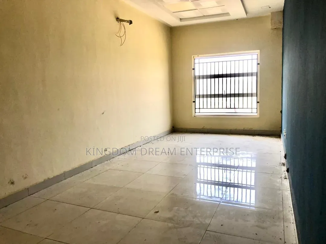 Warehouse Measuring 8,999 Square Meters for Lease,Epe Lagos State