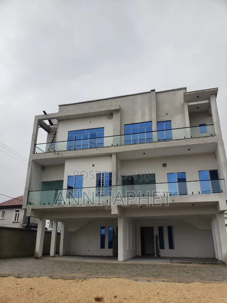 3bdrm Duplex in Prime Home Estate, Lagos Island / Lagos Island for sale