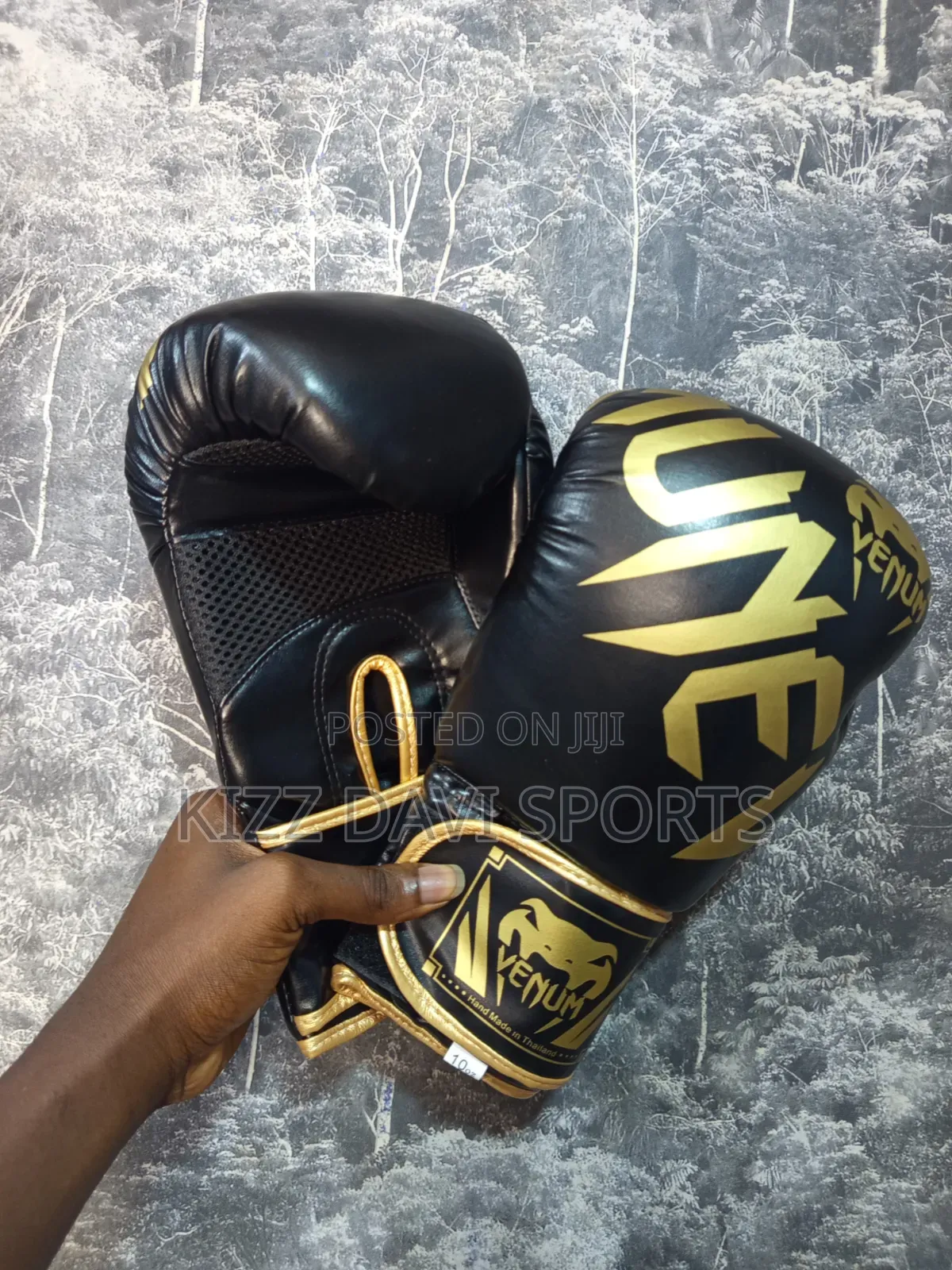 Venum Boxing Gloves Brand New