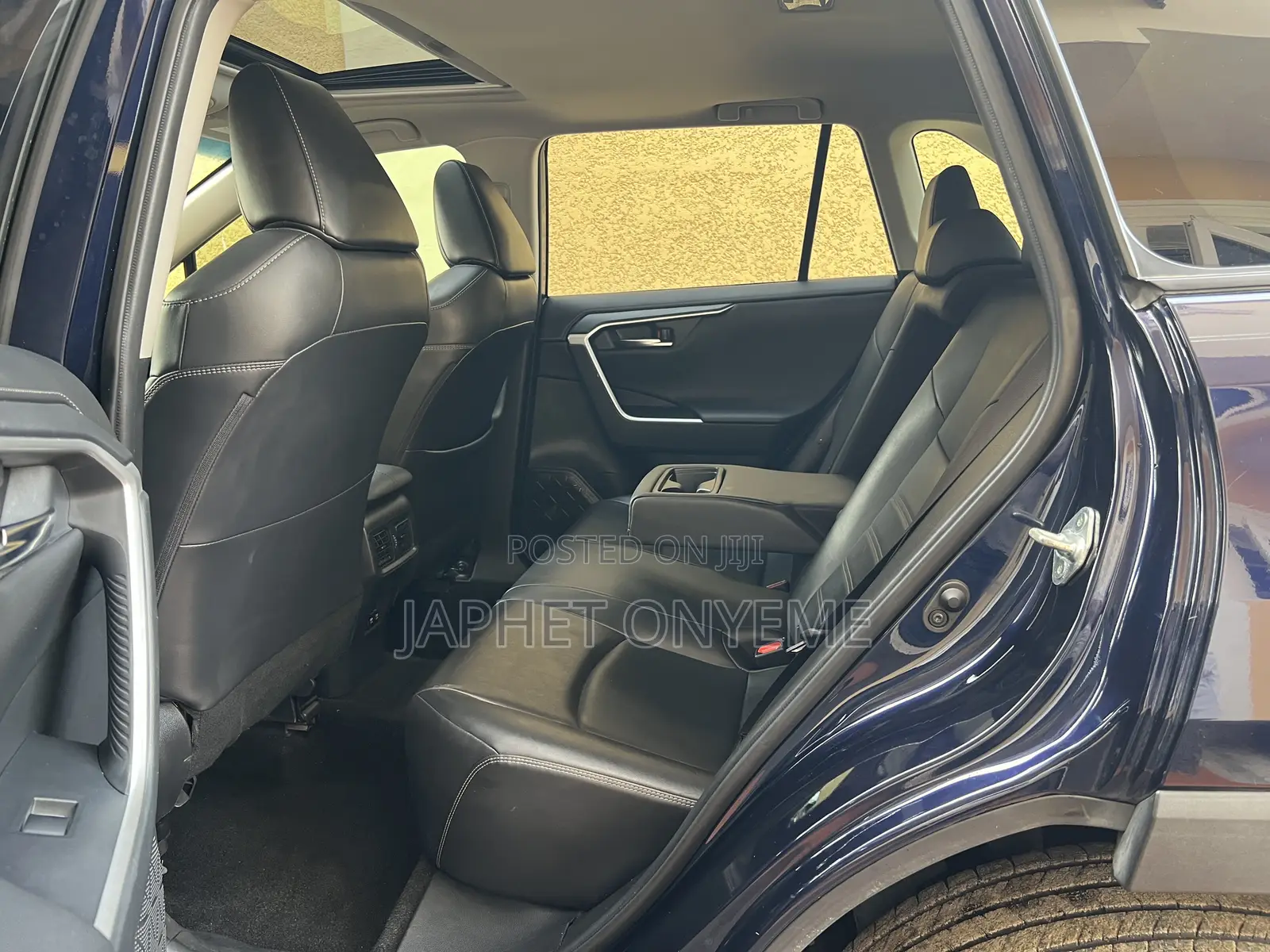 Toyota RAV4 Limited FWD 2019 Blue