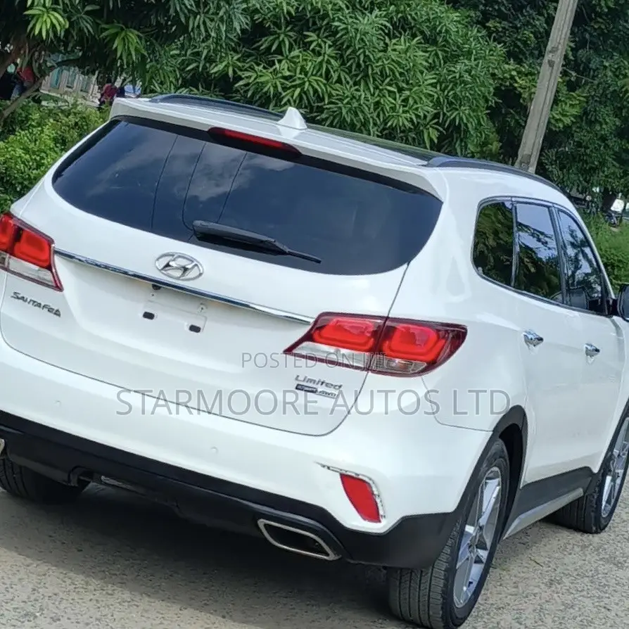 Hyundai Santa Fe Limited AWD 2017 White
