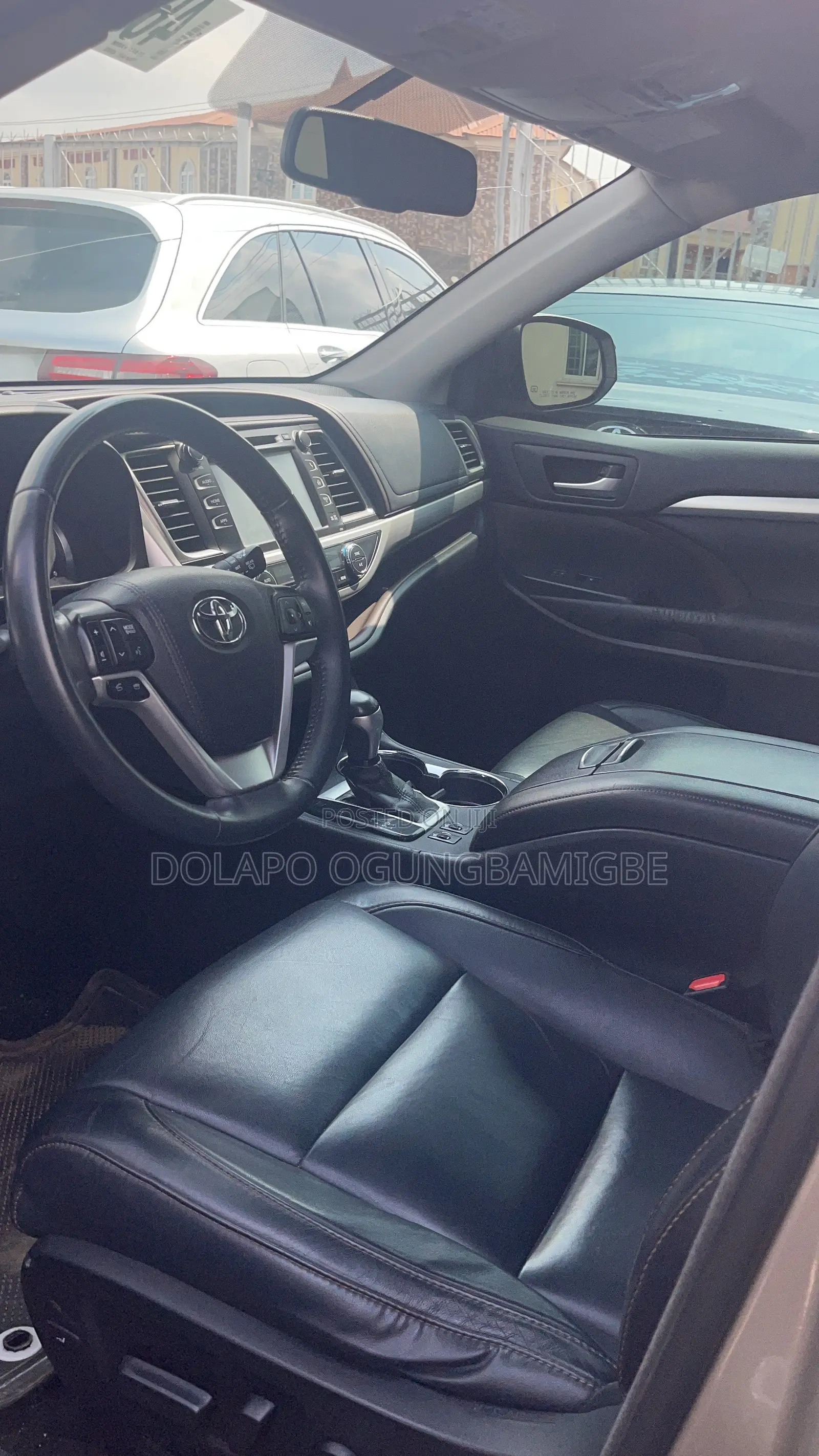 Toyota Highlander 2015 Gold
