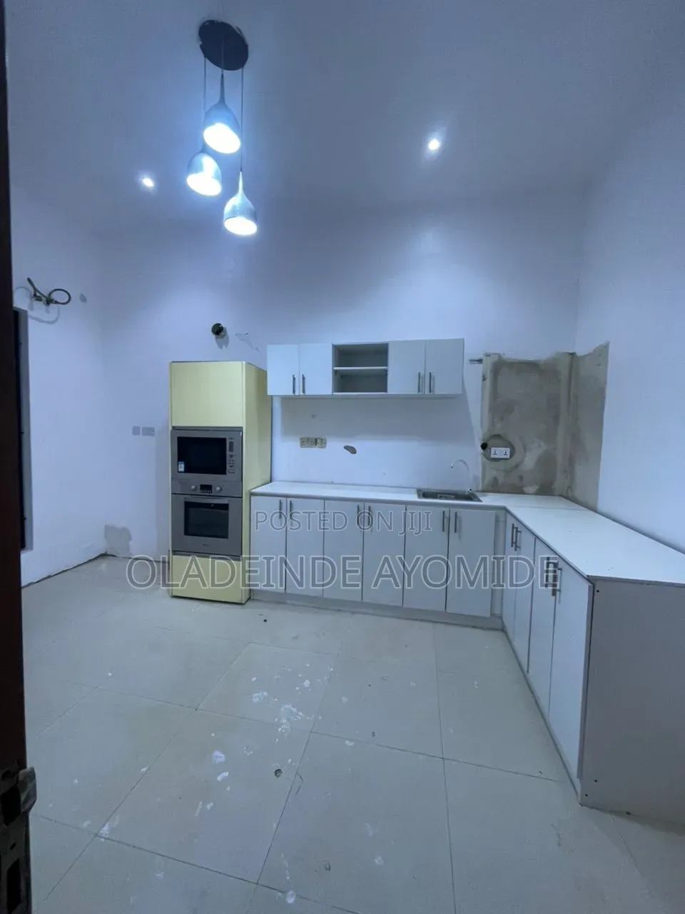 Mini Flat in Lekki Phase 1 for rent