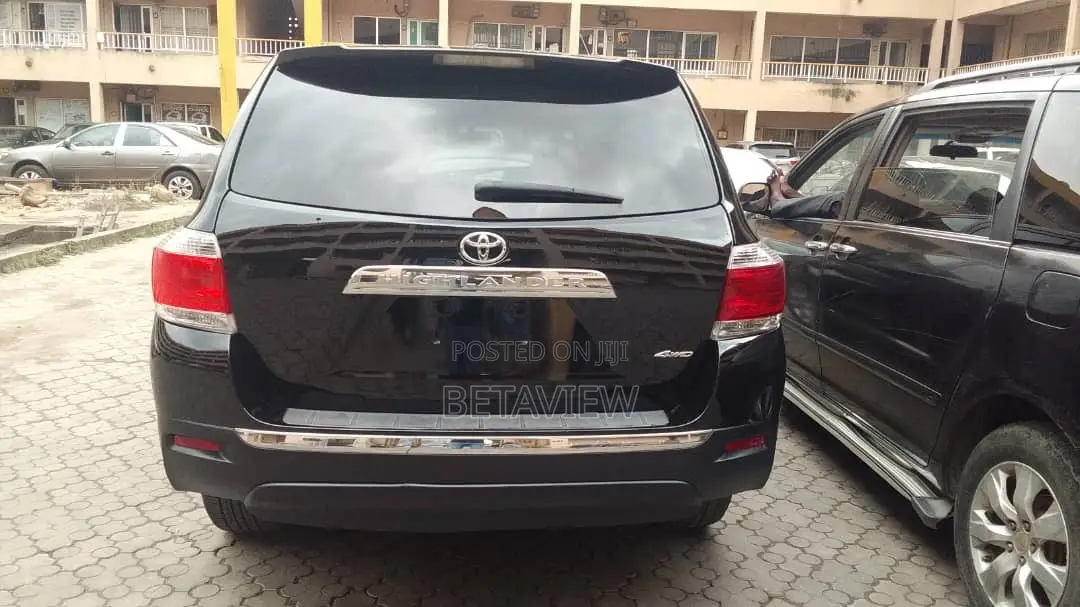 Toyota Highlander Limited 2012 Black