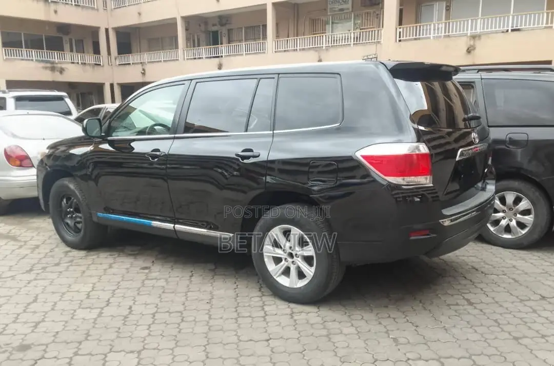 Toyota Highlander Limited 2012 Black