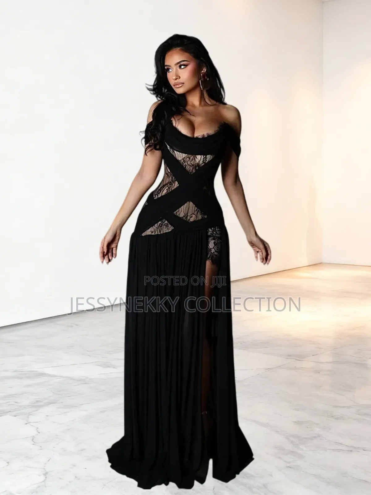 Classic Luxurious Ladies Dinner Gown
