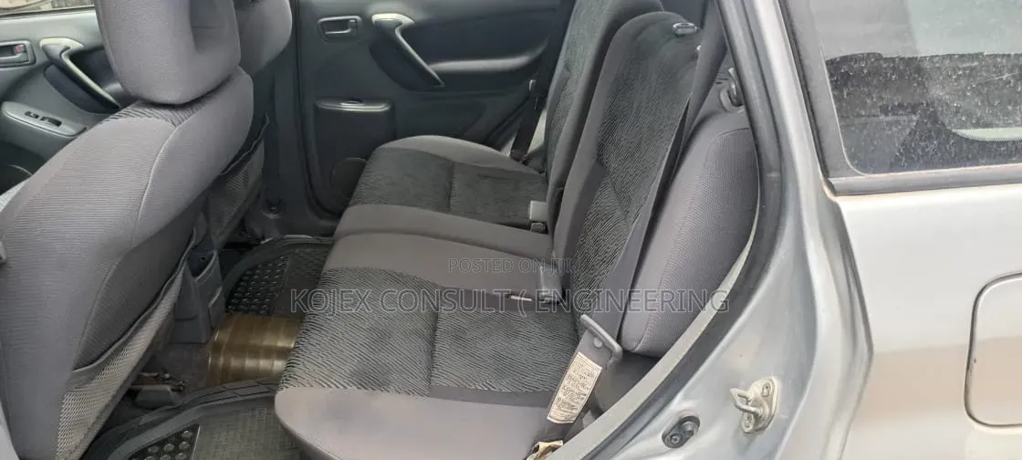 Toyota RAV4 2005 Silver