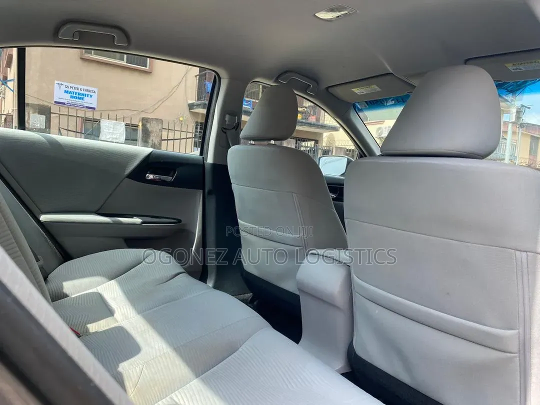 Honda Accord EX 4dr Sedan FWD (2.4L 4cyl 2A) 2016 Gray