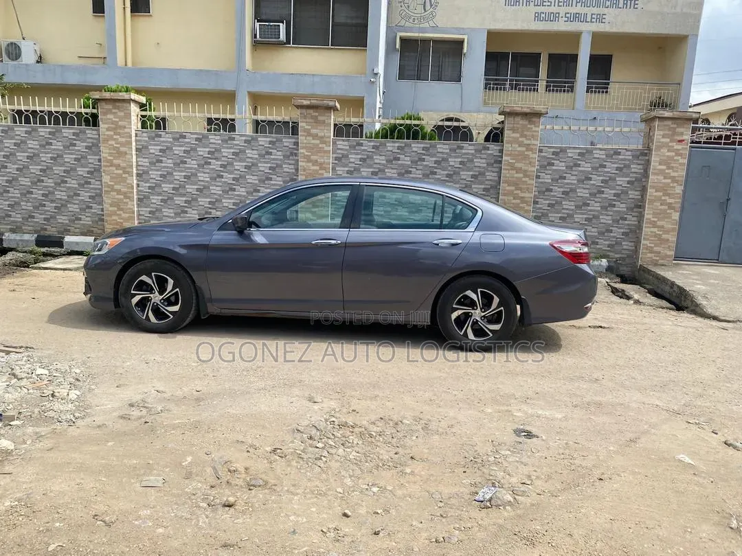 Honda Accord EX 4dr Sedan FWD (2.4L 4cyl 2A) 2016 Gray