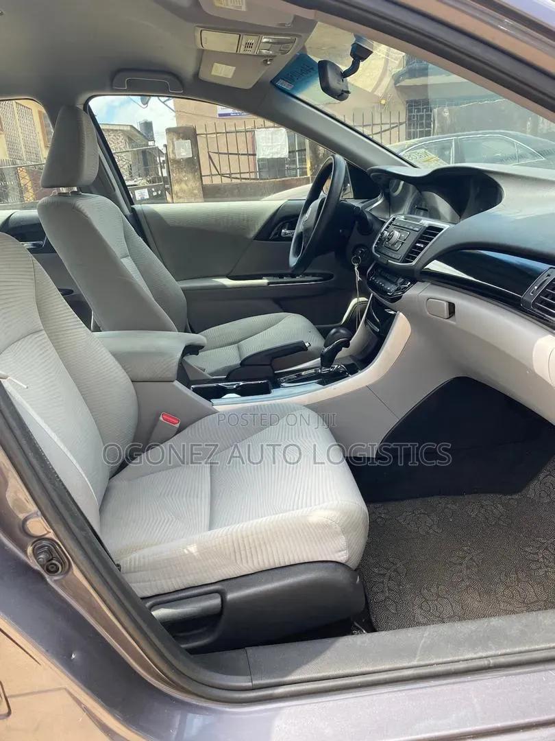 Honda Accord EX 4dr Sedan FWD (2.4L 4cyl 2A) 2016 Gray
