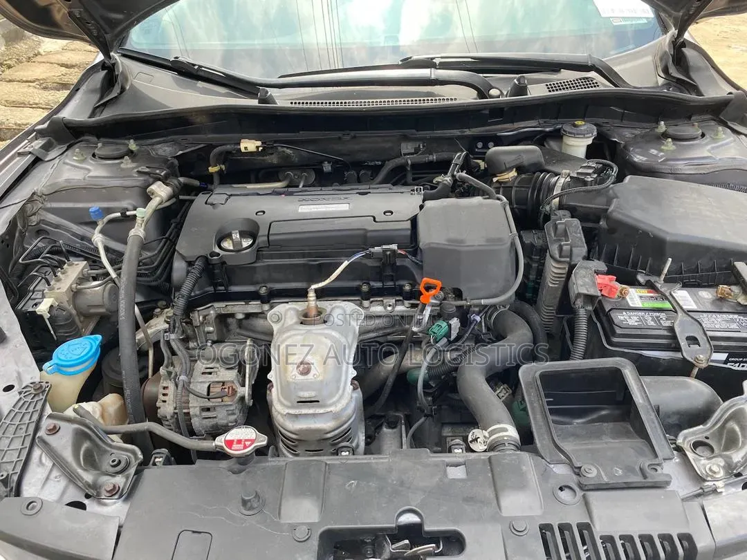 Honda Accord EX 4dr Sedan FWD (2.4L 4cyl 2A) 2016 Gray