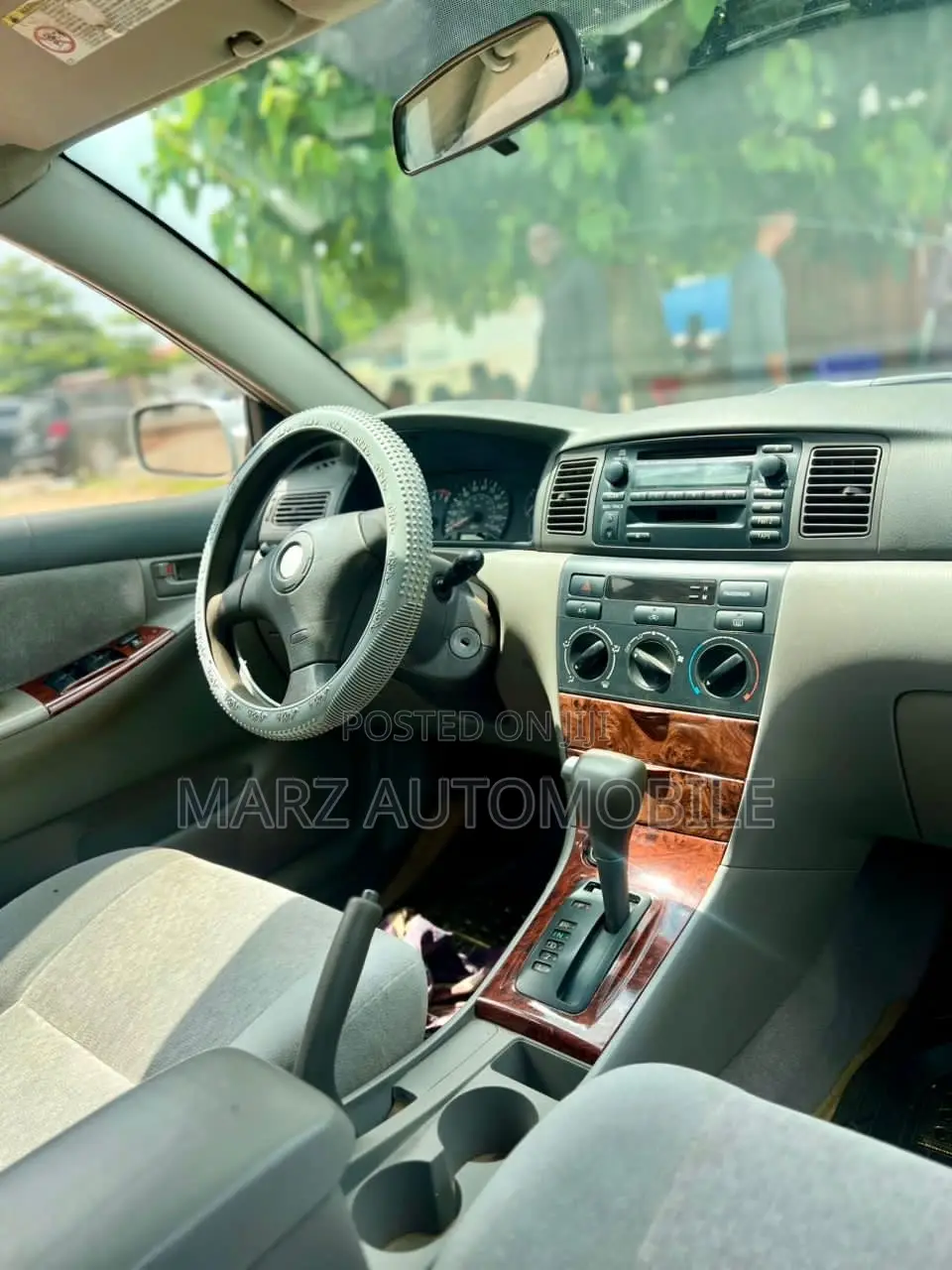 Toyota Corolla 2004 Gold