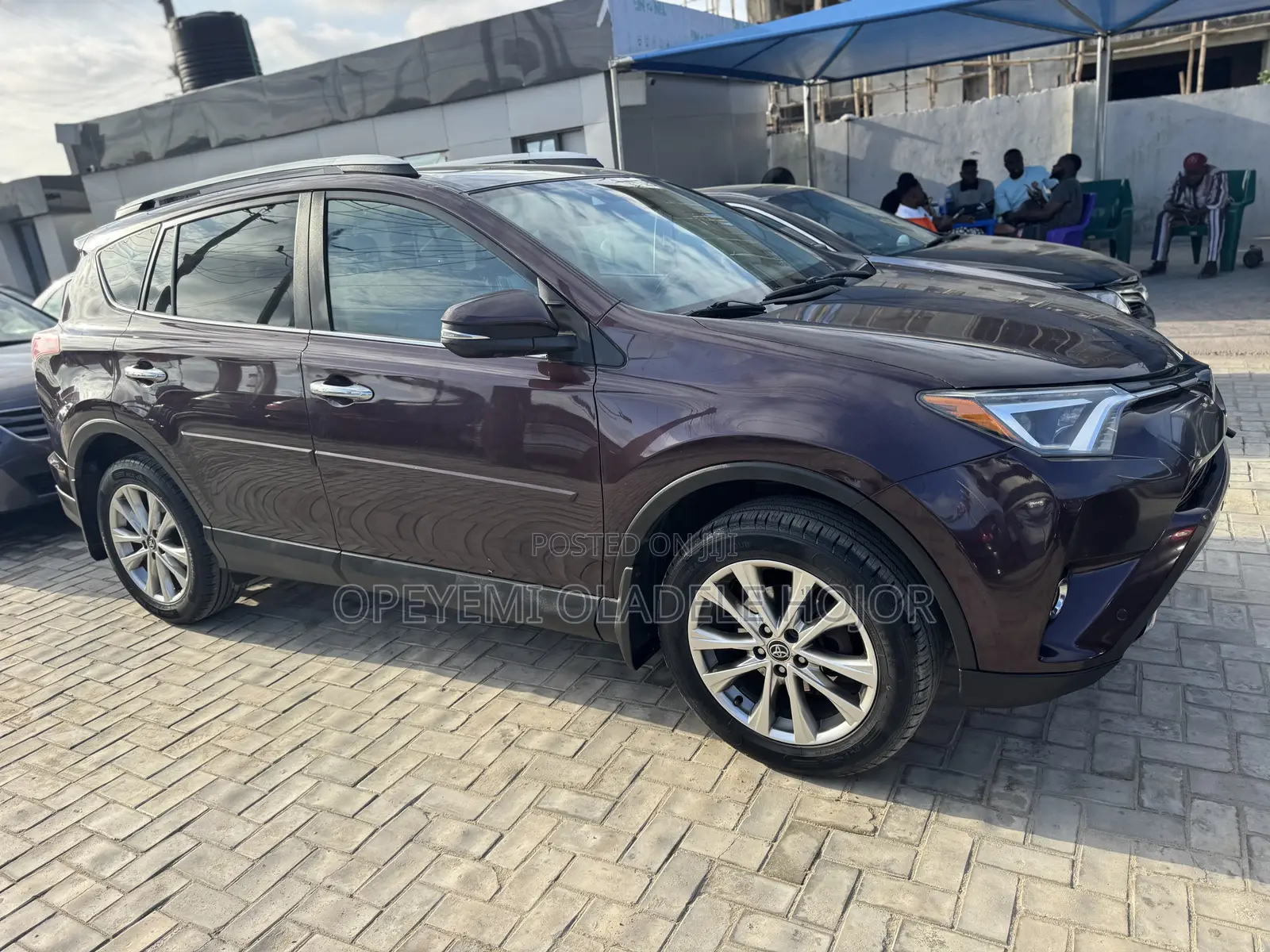 Toyota RAV4 Limited AWD (2.5L 4cyl 6A) 2017 Ivory