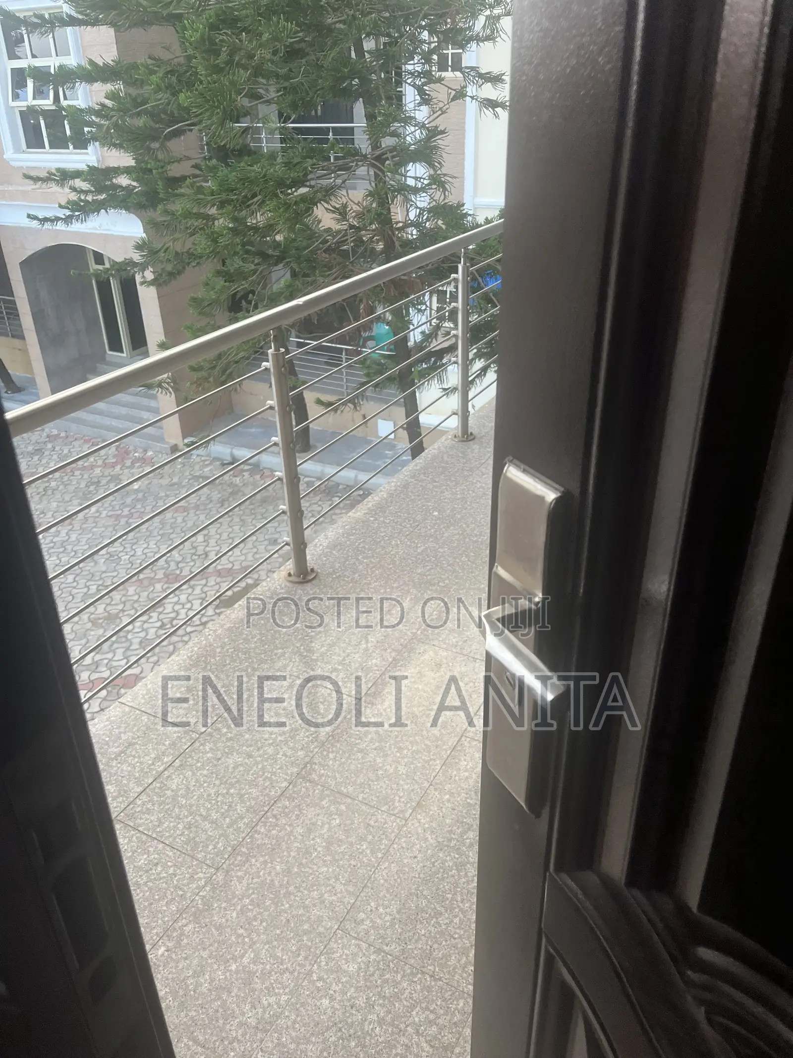 3bdrm Block of Flats in Jabi for rent