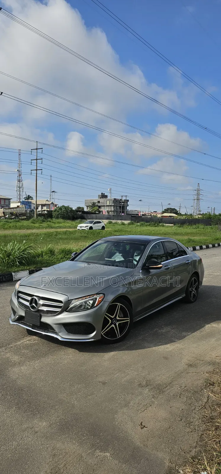 Mercedes-Benz C300 2016 Gray