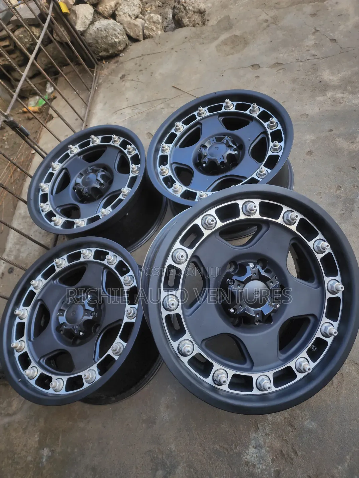 17-Inch Off-Road Rim.