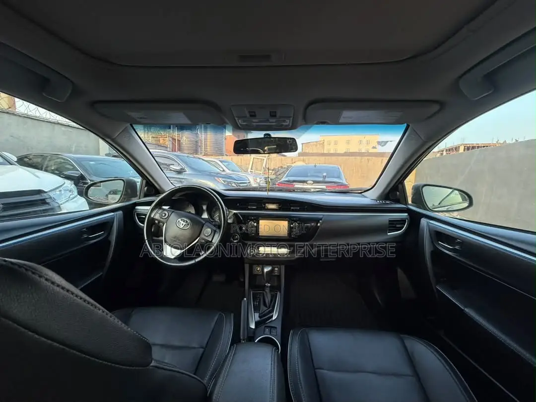 Toyota Corolla S Premium 4dr Sedan (1.8L 4cyl CVT) 2015 Gray